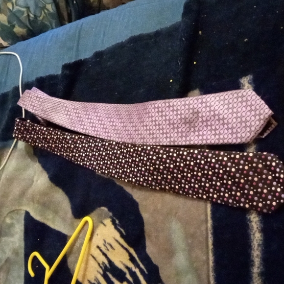 Men multiple different name ties - Picture 4 of 4